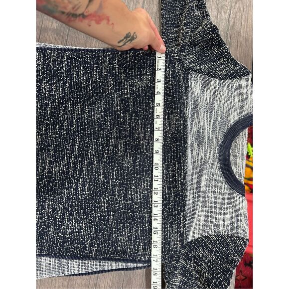 BCBGeneration Colorblock Women Dark Navy White 3d Textured Knit Sweater Dress S - Picture 12 of 13